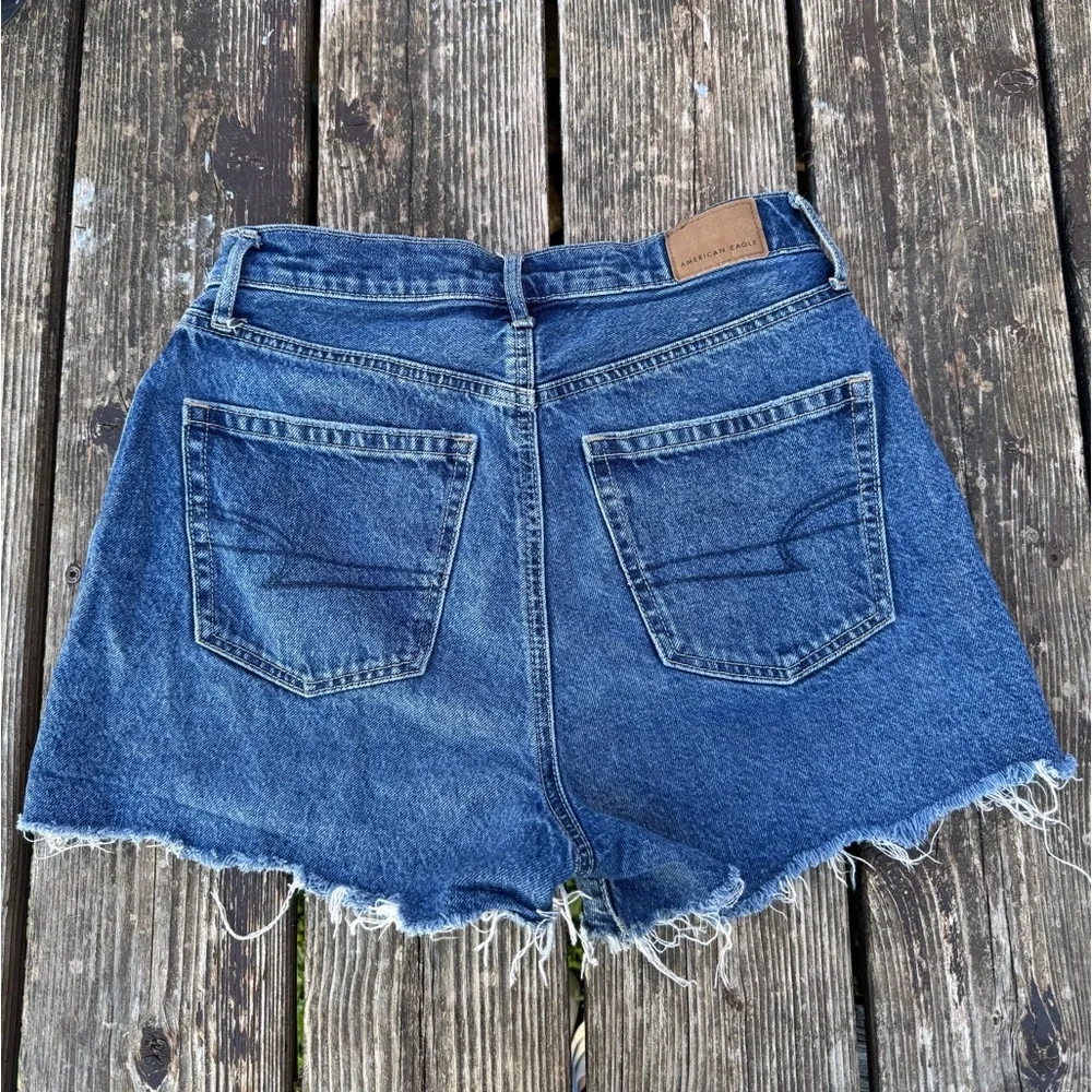 American Eagle Outfitters Blue Frayed-Hem Jean Shorts - Picture 2 of 3